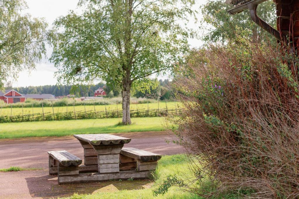 Bonaes Bygdegard Villa Mora Buitenkant foto