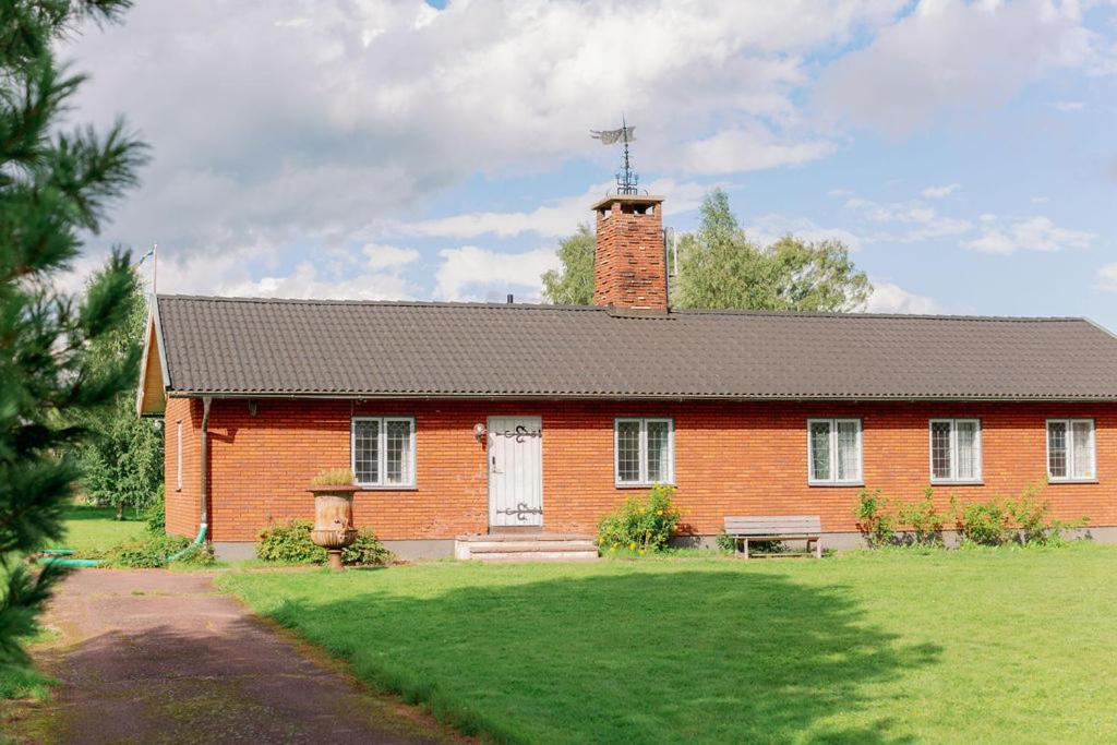 Bonaes Bygdegard Villa Mora Buitenkant foto